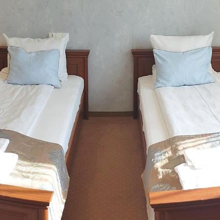 Confero Nowa Basn Hotel Nysa Exterior foto